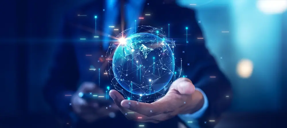 Imagen de hombre con tecnológia